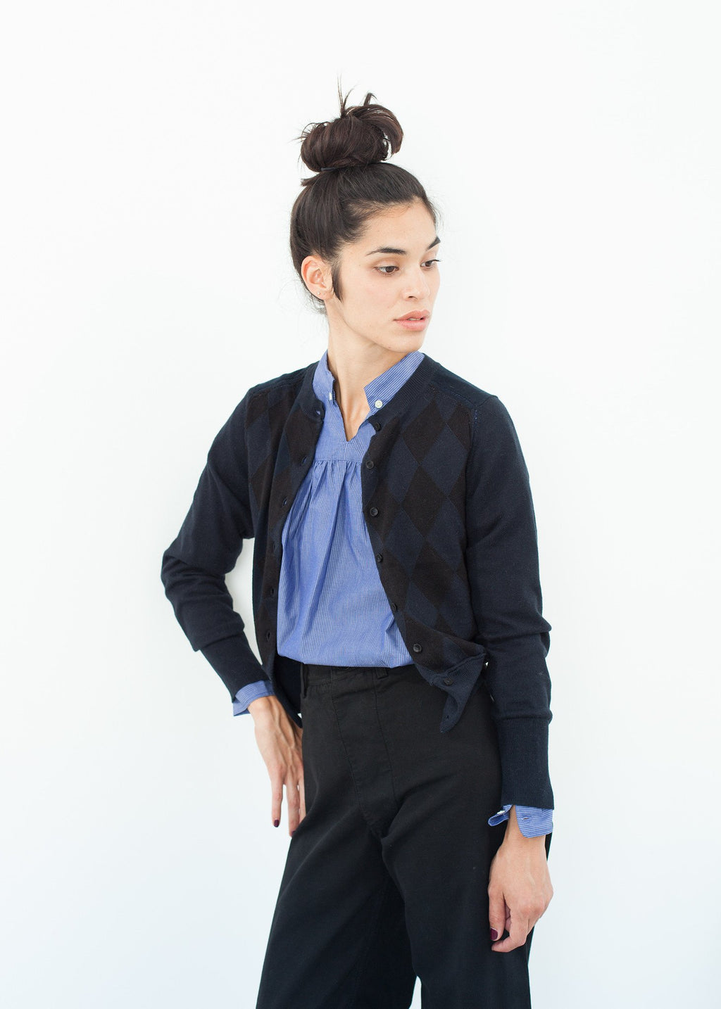 Cardigan cu model matlasat, negru/bleumarin
