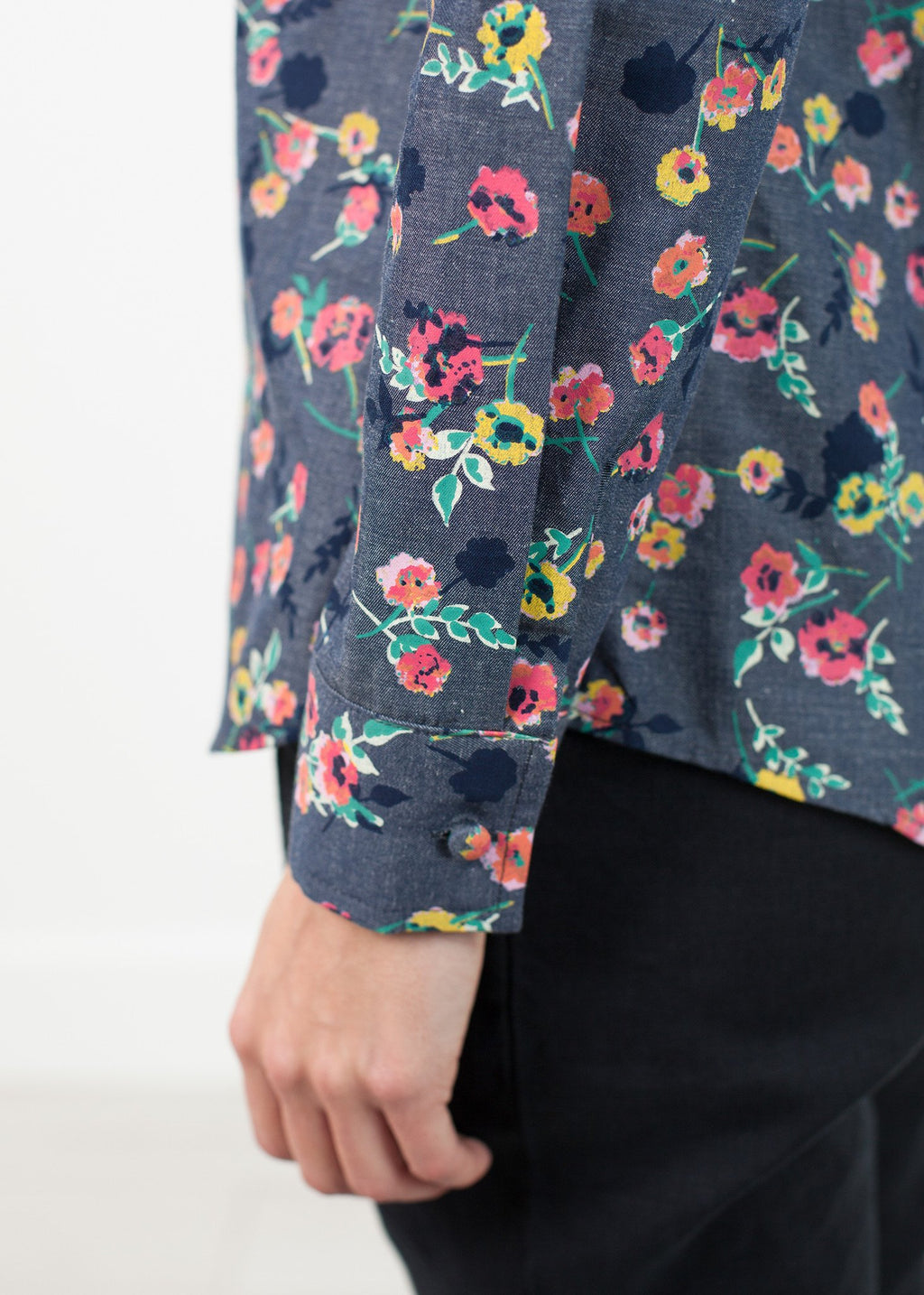 Bluză cu mânecă lungă, negru/floral