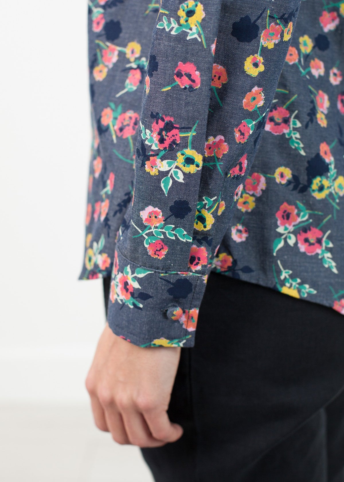 Bluză cu mânecă lungă, negru/floral