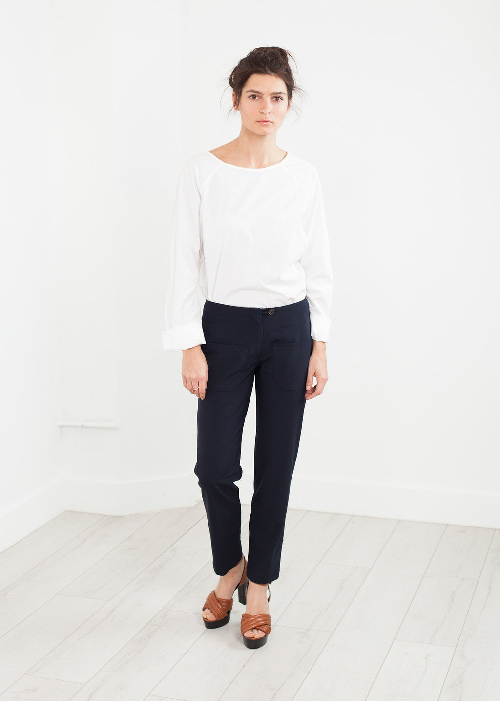 Pantaloni cu buzunare aplicate, bleumarin