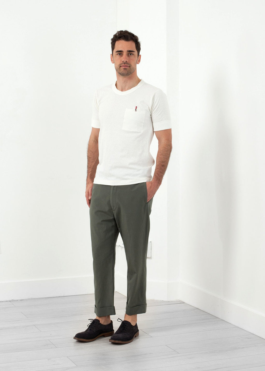 Pantalón con puños delanteros planos